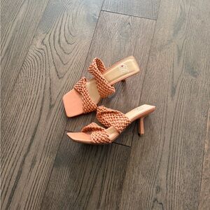 Rusty Peach Woven Kit Heels